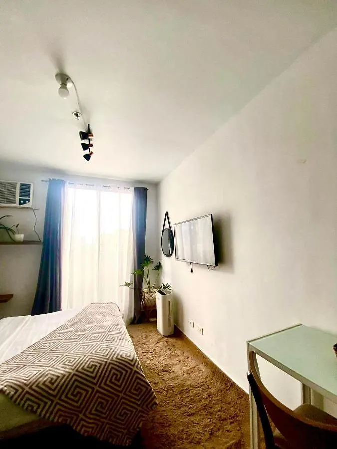 Cozy And Nature Inspired Studio Rooms Mandaluyong Edsa At F Residences Under New Management Manilla 0*,  Filippijnen